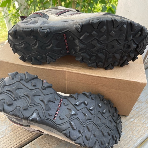 Merrell women’s Blade Waterproof Trail/Hiking - Picture 4 of 5